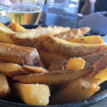Hawkeye & Huckleberry Lounge - Beef Fat Fries - Lounges Near Me - Bend, Oregon