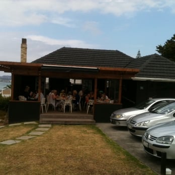 Bungalo Cafe - View of deck eating area, at the front - Cafes Near Me - Auckland, AUK Bungalo Cafe - View of deck eating area, at the front - Cafes Near Me - Auckland, AUK