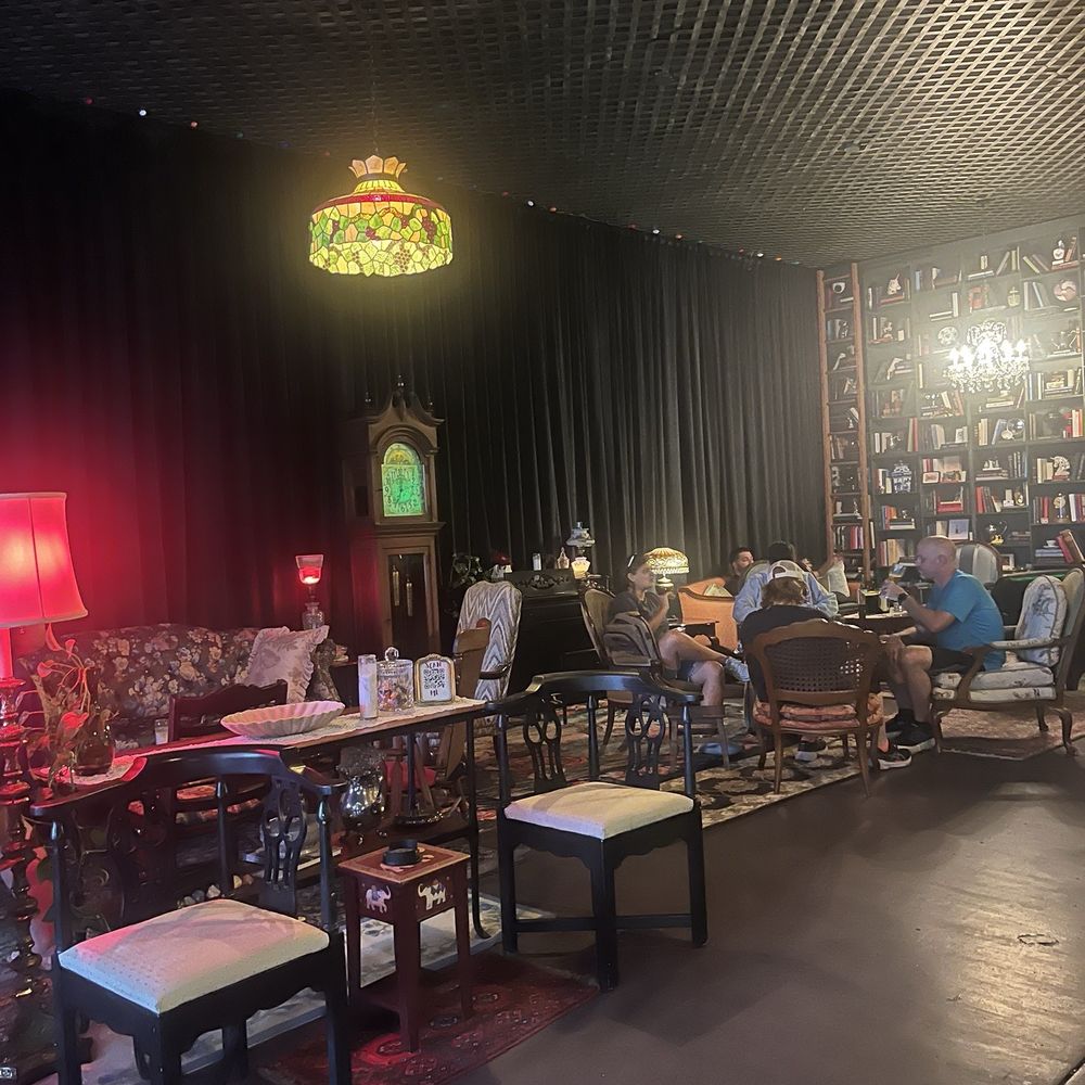 Juice Wine Bar - Inside - Wine Bars Near Me - Jacksonville, Florida