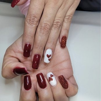 Le'beau Hartman Studio - Gel nail polish and Hand Facial treatment - Skin Care Near Me Le'beau Hartman Studio - Gel nail polish and Hand Facial treatment - Skin Care Near Me