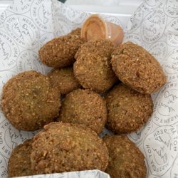 Mr Shawerma - dozen falafel