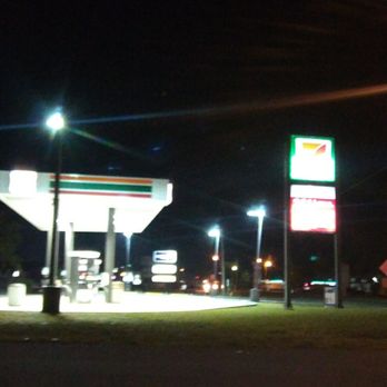 7-Eleven - a gas station at night - Convenience Stores Near Me - Spring Hill, Florida 7-Eleven - a gas station at night - Convenience Stores Near Me - Spring Hill, Florida