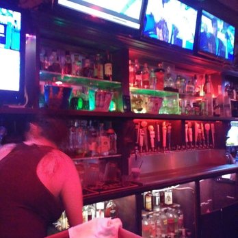 Bottoms Up Bar - Karaoke Near Me - Bellflower, California