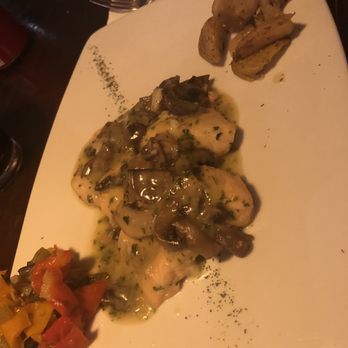 PerchƩ No - Chicken scallopine with mushrooms - Pizza Near Me - Playa del Carmen, ROO PerchƩ No - Chicken scallopine with mushrooms - Pizza Near Me - Playa del Carmen, ROO