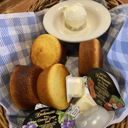 Cracker Barrel Old Country Store