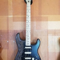 Mythic Guitar Company - Customer's strat build