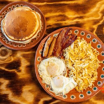 Con Madre Restaurant - Desayuno Americano - Mexican Near Me - Riverside, California Con Madre Restaurant - Desayuno Americano - Mexican Near Me - Riverside, California