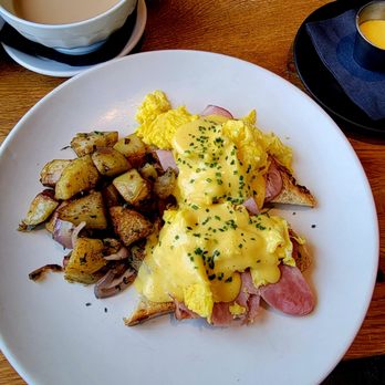 Cafe Bernardo - Bernardo Benedict - delicious and more than enough. But I always ask for a little extra hollandaise. - Burgers Near Me - Sacramento, California