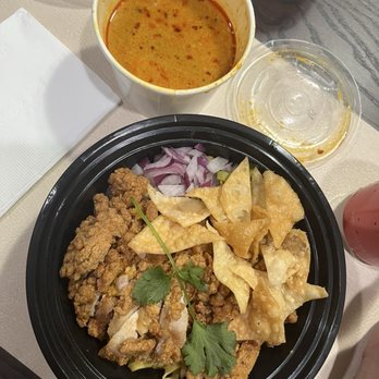 CoCoCurry - Khao soi curry with crispy chicken thigh and egg noodles and all the fixings. 10/10. - Thai Near Me - San Diego, California CoCoCurry - Khao soi curry with crispy chicken thigh and egg noodles and all the fixings. 10/10. - Thai Near Me - San Diego, California