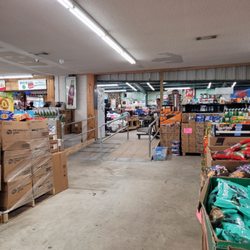 129 Salvage - Another view of the aisle way.