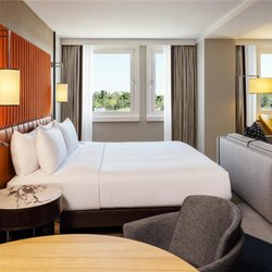 Hilton Vienna Waterfront - Guest room