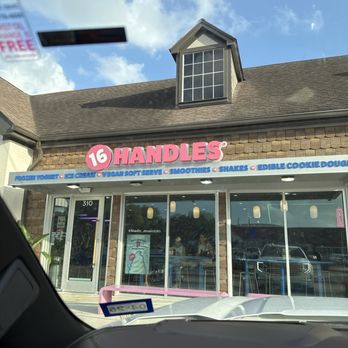 16 Handles - Ice Cream & Frozen Yogurt Near Me - Missouri City, Texas 16 Handles - Ice Cream & Frozen Yogurt Near Me - Missouri City, Texas