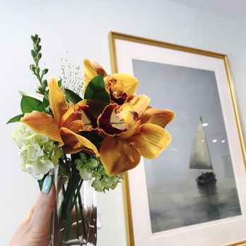 Moonshell Design - So pretty! Love it! Thank you, Deb. - Florists Near Me - Chatham, Massachusetts Moonshell Design - So pretty! Love it! Thank you, Deb. - Florists Near Me - Chatham, Massachusetts