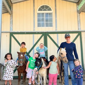 Paso Robles Pastures - Ponies and children - Horseback Riding Near Me - Paso Robles, California Paso Robles Pastures - Ponies and children - Horseback Riding Near Me - Paso Robles, California