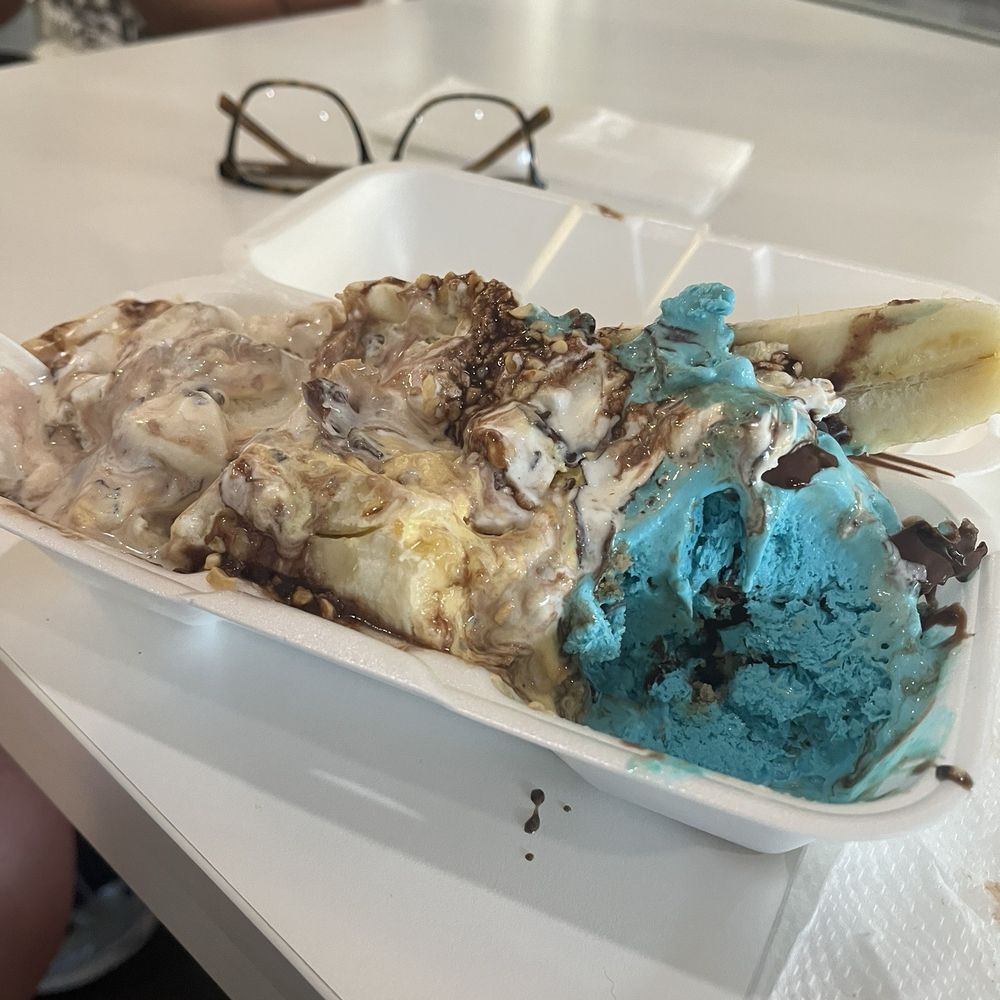 Delicia de Reyes - Desserts Near Me - Chowchilla, California Delicia de Reyes - Desserts Near Me - Chowchilla, California