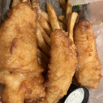 Clever Monkey Craft Grill & Bar - Grouper fish and chips - New American Near Me - Osprey, Florida Clever Monkey Craft Grill & Bar - Grouper fish and chips - New American Near Me - Osprey, Florida