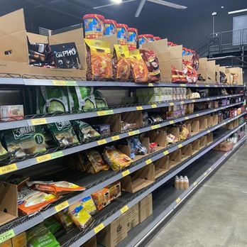 Island Green Mart - Coffee and tea aisle - Public Markets Near Me - Honolulu, Hawaii Island Green Mart - Coffee and tea aisle - Public Markets Near Me - Honolulu, Hawaii