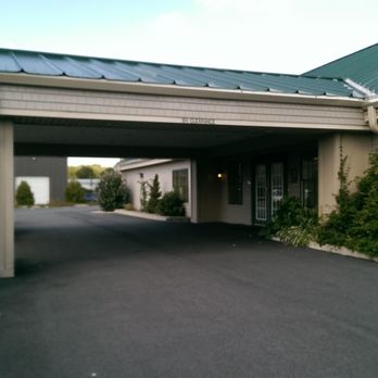 Smith Funeral & Memorial Services - Funeral Services & Cemeteries Near Me - Warren, Rhode Island Smith Funeral & Memorial Services - Funeral Services & Cemeteries Near Me - Warren, Rhode Island