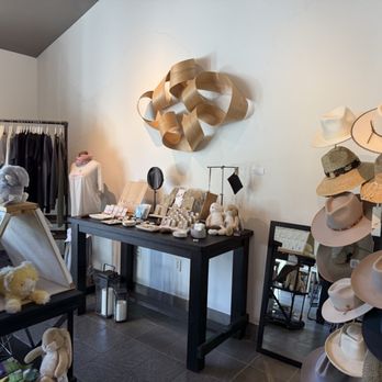 Imagery Estate Winery - Lots of items for sale on the lobby. - Wineries Near Me - Glen Ellen, California