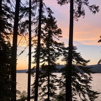Odell Lake Lodge & Resort - View from our cabin - Hotels Near Me - Crescent, Oregon Odell Lake Lodge & Resort - View from our cabin - Hotels Near Me - Crescent, Oregon