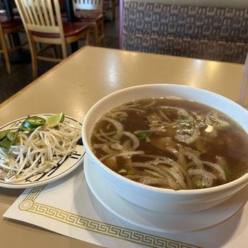 Pho Nguyen - House Special Pho  huge!! And so good, it was a combination of everything - Vietnamese Near Me - Kokomo, Indiana