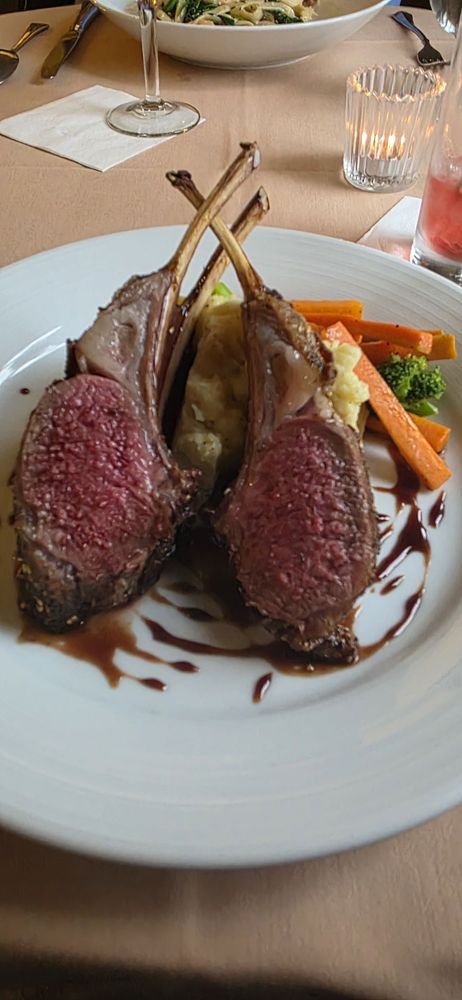 Food from Ye Olde Landmark Tavern