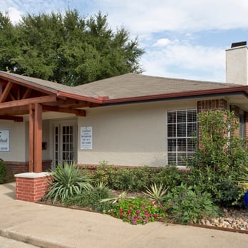 Crestbrook Apartments - On-Site Management - Apartments Near Me - Burleson, Texas