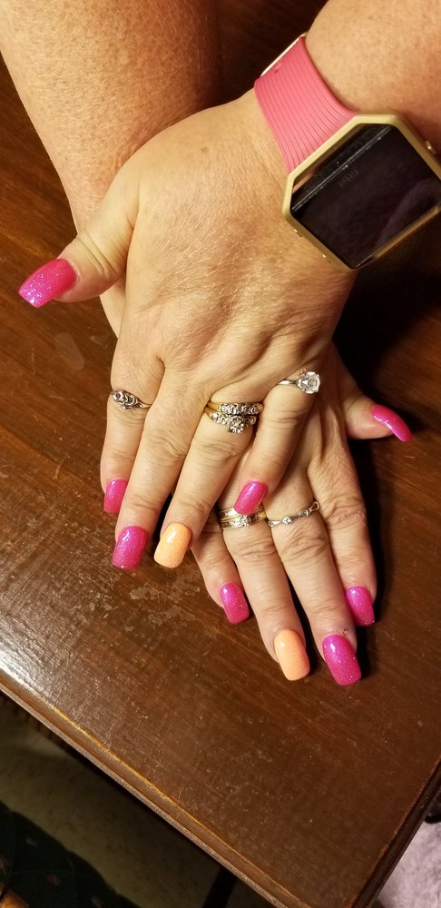 US Nails Logo