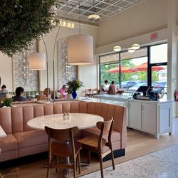 La Sorella - Part of the dining area