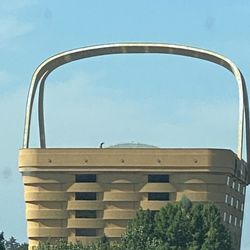 Longaberger basket building - Basket