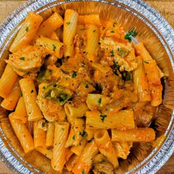 Lewis' Restaurant - Chicken Riggies