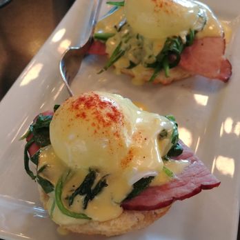24 Diner - Eggs Benedict! My friend loved it. - Diners Near Me - Austin, Texas 24 Diner - Eggs Benedict! My friend loved it. - Diners Near Me - Austin, Texas