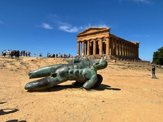 Temple of Heracles by null