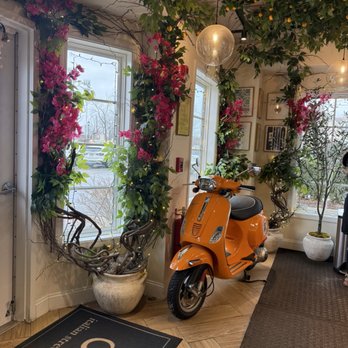 Sorelle - Cafes Near Me - Long Grove, Illinois