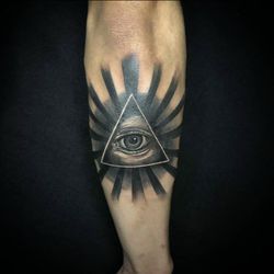 Inkaholics Tattoo - Book your appointment with Jr Rios
