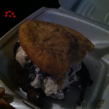 Insomnia Cookies - Desserts Near Me - Miami Beach, Florida Insomnia Cookies - Desserts Near Me - Miami Beach, Florida