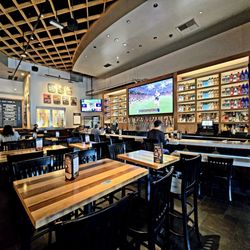 BJ's Restaurant & Brewhouse - The bar area