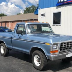 Maaco Auto Body Shop & Painting - 79 Ford after!!
