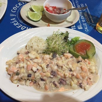 La Perlita - Sea bass filet covered with seafood - Seafood Near Me - Cozumel, ROO La Perlita - Sea bass filet covered with seafood - Seafood Near Me - Cozumel, ROO