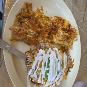 Luna’s Cafe - Huevo ranchero - Burgers Near Me - Santa Barbara, California Luna’s Cafe - Huevo ranchero - Burgers Near Me - Santa Barbara, California