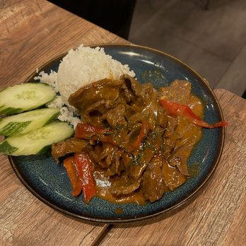 Thonglor - Panang Nuer - Thai Near Me - Brighton, Massachusetts Thonglor - Panang Nuer - Thai Near Me - Brighton, Massachusetts