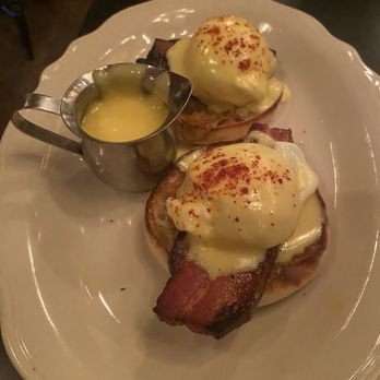 Armitage Alehouse - Thick Cut Bacon Benedict - Pubs Near Me - Chicago, Illinois Armitage Alehouse - Thick Cut Bacon Benedict - Pubs Near Me - Chicago, Illinois