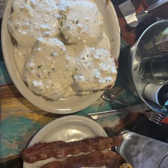 Brunch Snob - Biscuits and gravy. Side of bacon. - Breakfast & Brunch Near Me - Phoenix, Arizona Brunch Snob - Biscuits and gravy. Side of bacon. - Breakfast & Brunch Near Me - Phoenix, Arizona