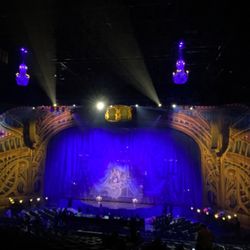 Cirque du Soleil - Corteo