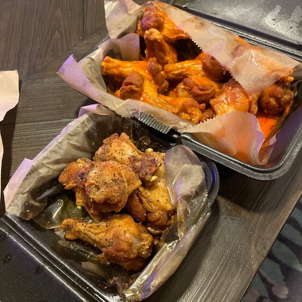 Fire Wings - 10 piece buffalo wings 6 piece lemon pepper - Chicken Wings Near Me - Chatsworth, California Fire Wings - 10 piece buffalo wings 6 piece lemon pepper - Chicken Wings Near Me - Chatsworth, California