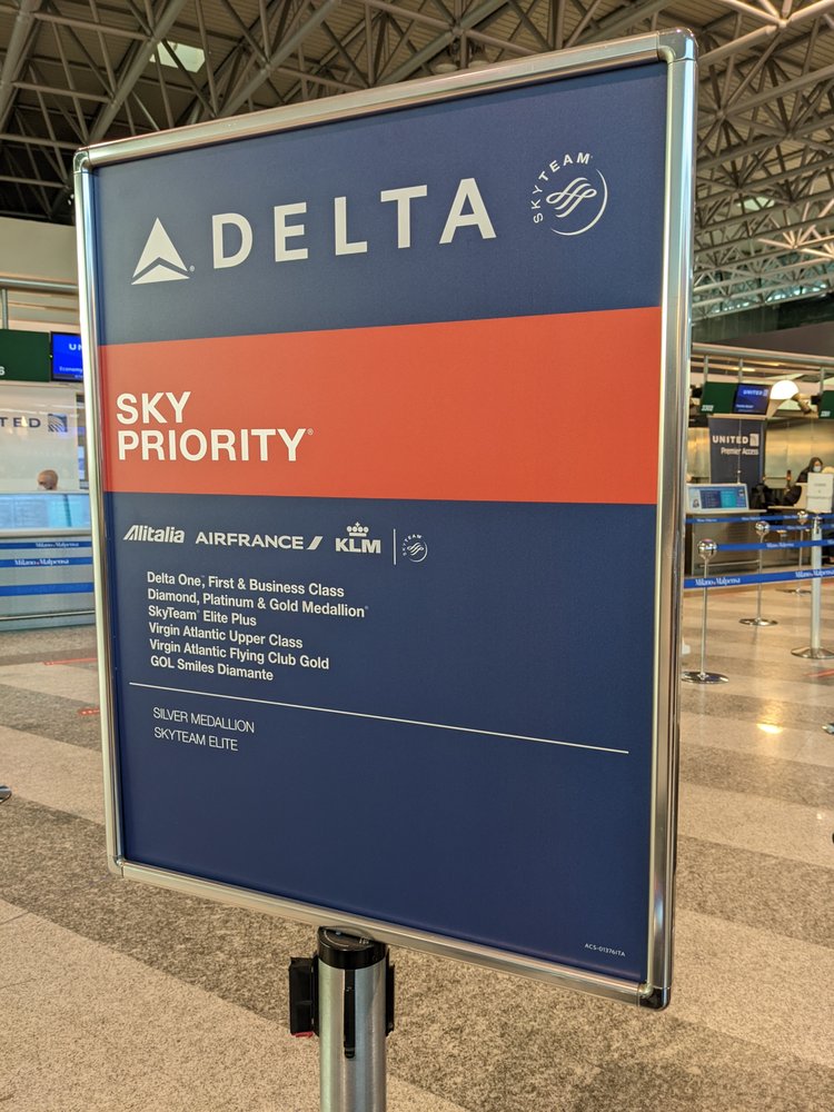 DELTA AIR LINES Updated October 2024 MXP T1 Partenze, Ferno