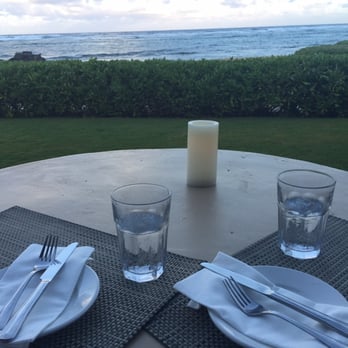 Oasis on the Beach - Oceanside dinner. (Only the hedge between us and the beach) - Hawaiian Near Me - Kapaa, Hawaii Oasis on the Beach - Oceanside dinner. (Only the hedge between us and the beach) - Hawaiian Near Me - Kapaa, Hawaii