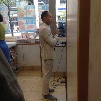 7-Eleven - CNN reporting on the powerball - Convenience Stores Near Me - New York, New York 7-Eleven - CNN reporting on the powerball - Convenience Stores Near Me - New York, New York