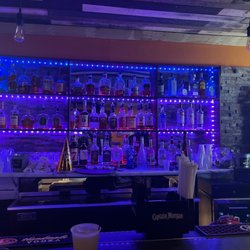 Colonial Tavern - Bar