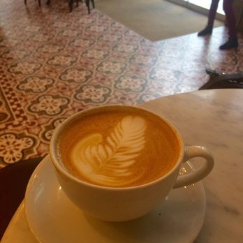 Dineen Coffee - Vanilla latte (regular size) - Coffee & Tea Near Me - Toronto, Ontario Dineen Coffee - Vanilla latte (regular size) - Coffee & Tea Near Me - Toronto, Ontario